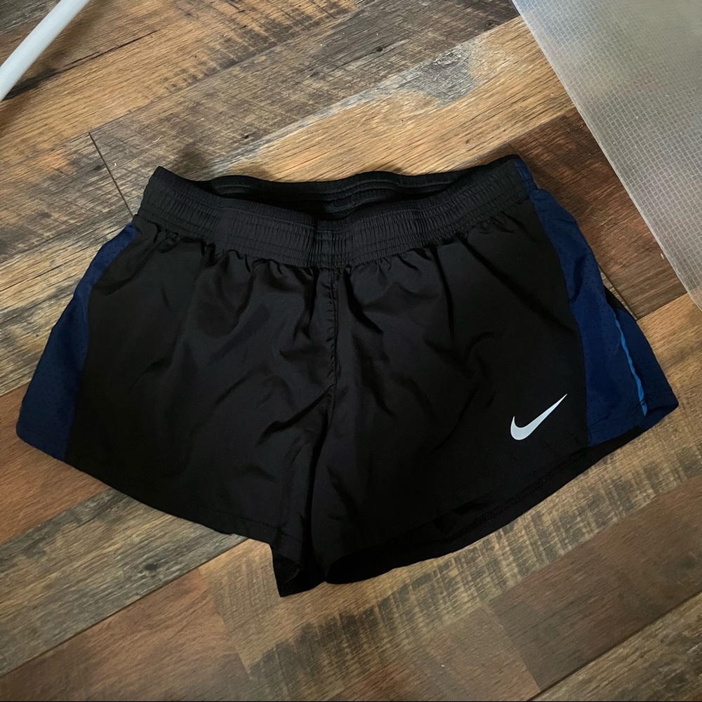 💜GUC lined Nike shorts medium💜